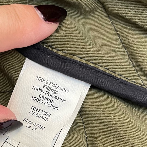 J. Crew Authentic Outerwear Vest Men's Small Quilted full zip black - Picture 8 of 10